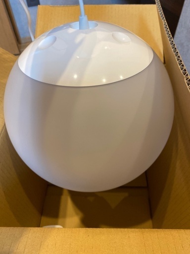 IKEAのペンダントライト　電球とリモコンつき