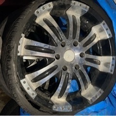 車のパーツ タイヤ、ホイール