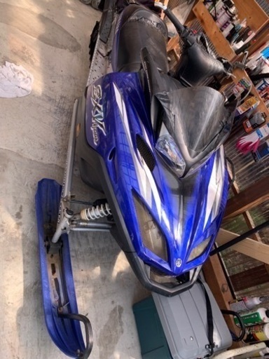 ヤマハ　スノーモービル　配達可能　ロング　セルバック付き