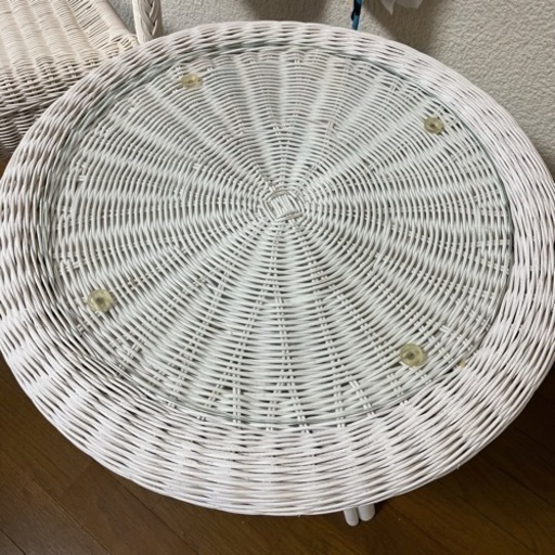 ニトリ　ラタン風チェア、テーブルセット
