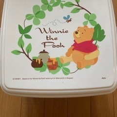 プーさん　3段ランチボックスの画像