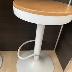 〜早い物勝ち〜カウンターチェアの画像