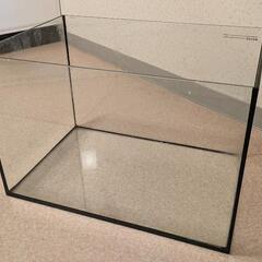 水槽　45×30×30センチの画像