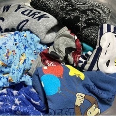 子供服、男児向け90〜105程度、サンタ衣装、バズライトイヤー、靴の画像