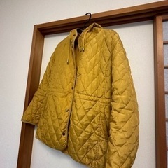 冬服(ダウン、ニットなど)無料でお譲りいたしますの画像