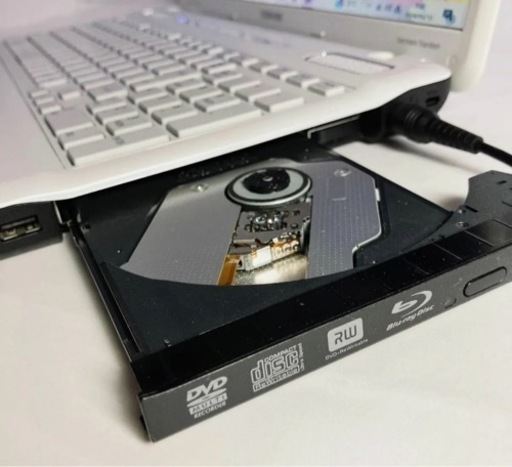 人気のホワイト　大画面16インチ dynabook ＤＶＤもＯＫ 初期設定済み 人気のホワイト 大画面16インチ dynabook DVDもOK 初期設定済み
