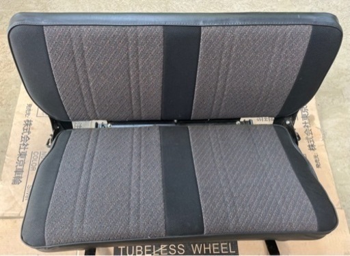 ja11ジムニー　タニグチリアシートレール　シート付き