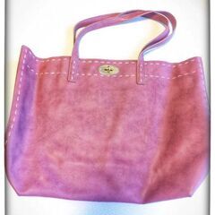 ピンクのレザー手提げBAG　