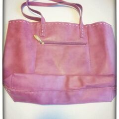 ピンクのレザー手提げBAG　の画像