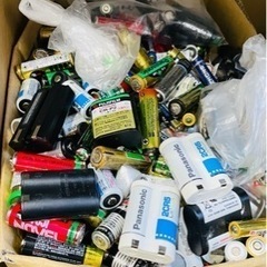 カメラ用　電池他多数　