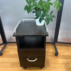 リメイクシート推薦◎ネイル棚テーブルキャニスター