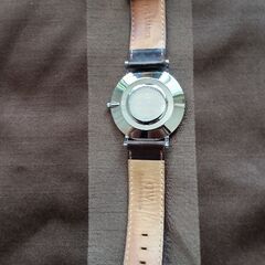 ダニエルウェリントン Daniel Wellington　40ミリ　シルバー×ブラック　電池新品5月14日済みの画像