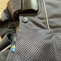 決まりました！ベビービョルン　ベビーキャリア one+ air メッシュ ダークグレー抱っこ紐　全て揃ってますの画像