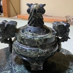 【骨董品】🉐香炉 お香立て　石材　台付きの画像