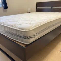 ベッド、マットレス