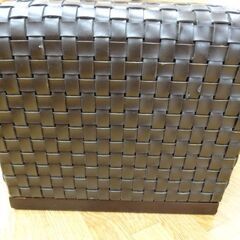 ウェビングスツール レザー ダークブラウン 幅45㎝ 編み込み オットマン イス 椅子 キューブ型 西岡店の画像