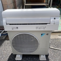 ダイキン ルームエアコン/　AJT22WCS-W　 2019年製...