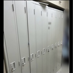 スチール製ロッカー5人用