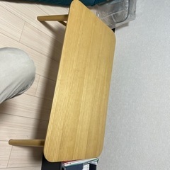 テーブル