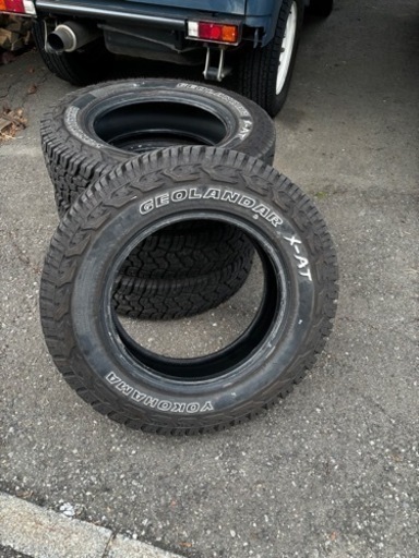 車のパーツ タイヤ、ホイール