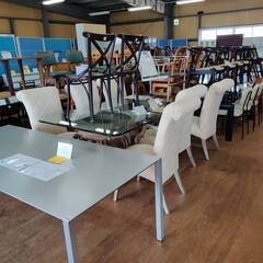 【愛品倶楽部柏店】Cassina IXC. ダイニングテーブル AIR FRAMEの画像