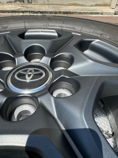 車のパーツ タイヤ、ホイール