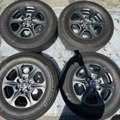 車のパーツ タイヤ、ホイール