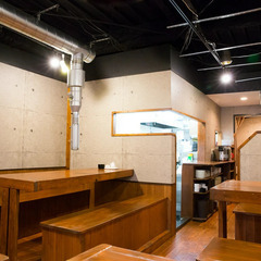 【ホールスタッフ大募集】焼肉屋ホールスタッフ！スキマ時間 主婦(夫)大歓迎⭕の画像