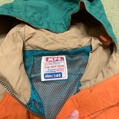 値下げ格安❣️140センチ　マウンテンパーカー　ジャンパーの画像