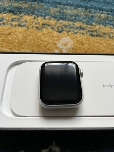 Apple Watch SE 40mm GPSモデル　nike