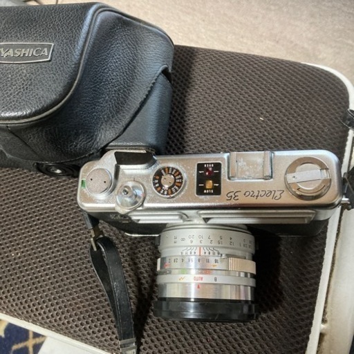 カメラYASHICA エレクト35