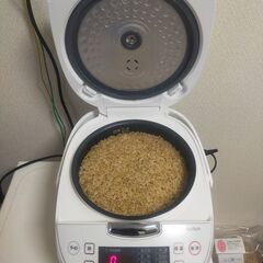 ２０２０年製　５．５合炊きマイコン式炊飯器の画像