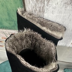 スウェードブーツの画像