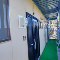 「民泊経営・無店舗型特殊事務所届出」対応します。