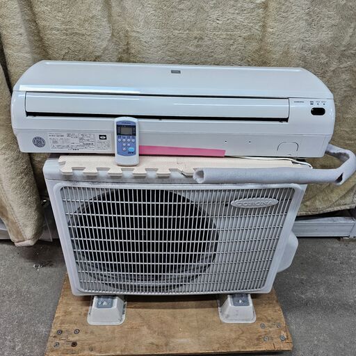 ★冷房専用★ CORONA/コロナ RC-2218R 主に6畳向け 冷房2.0kW(50Hz)2.2kW(60Hz) 消費電力595w(50Hz)/720w(60Hz) 2018年製造