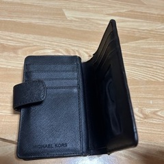 服/ファッション 小物 財布の画像