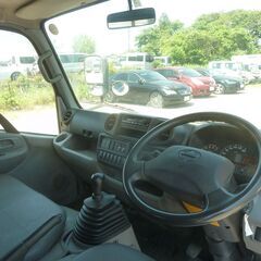 H28　トヨエース　2.7Wキャブ　6人乗り　５MT　バイザー　AM/FMﾁｭｰﾅｰ　ライトレベライザー　エアバック　ABS　エアコン　パワステ　パワーウィンドウ　R6税込　検付き1年　16823の画像