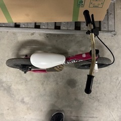 ペダルなし自転車の画像