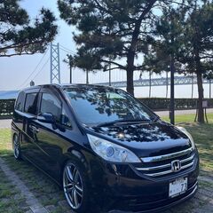 2000ｃｃクラス　ミニバン8人乗り　ホンダ　ステップワゴン　2...