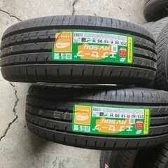 215/60R16 
     