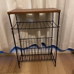 ベット横サイドテーブル