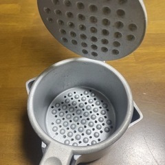 ハンドジューサー　果物搾り器【値下げしました】の画像