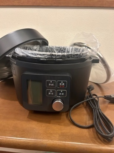 【値下げ】アイリスオーヤマ電気圧力鍋(PMPC-MA4)新品未使用(付属品一部なし)