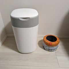 オムツ用ゴミ箱　＋　カートリッジ ２個