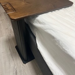 ベッドサイドテーブル【成約済み】の画像