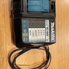 ★★マキタ純正　急速充電器　DC18RF 中古美品　14.4〜18V用
