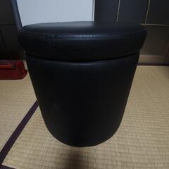 0円無料! 蓋外して収納可 ニトリのオットマン スツール 丸型 ...