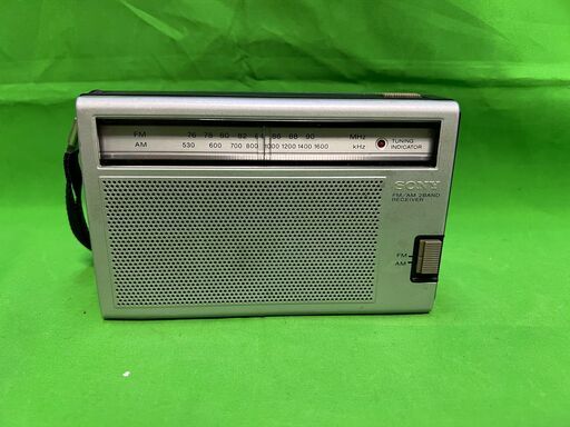 希少昭和レトロ★ソニー　SONY　TFM-6160 　AM/FM２バンドラジオ＠3