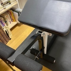 ベンチプレス　バーベル　ダンベルの画像