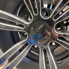 車のパーツ タイヤ、ホイール
